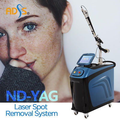 Q Switch ND Yag Laser Machine 1064nm 532nm เครื่องกำจัดรอยสักเพื่อความงาม
